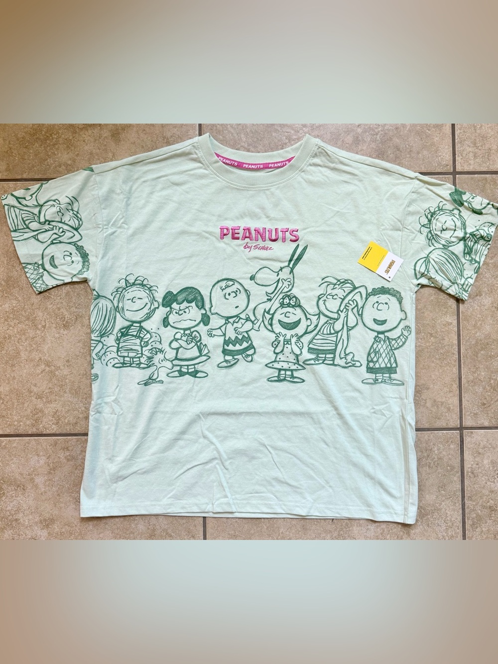 Peanuts T-Shirt Women’s Size Large Snoopy Charlie Brown Green New FAST SHIPPING